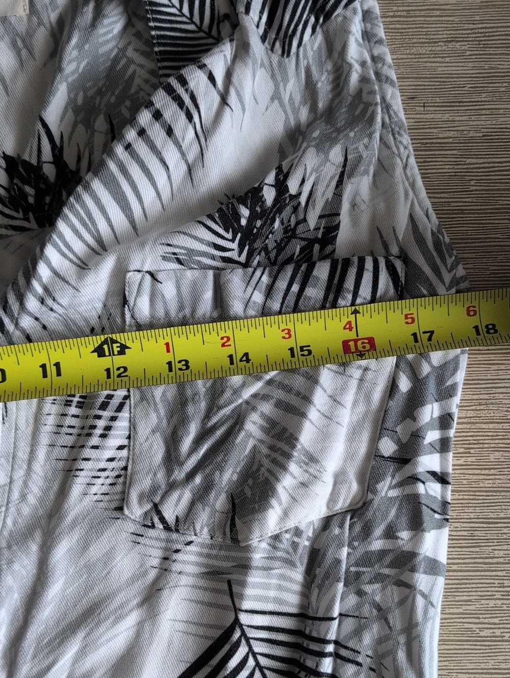 cloth & stone Gray and White Palm-Print Raw Edge Sleeveless Shirt Dress Small - Picture 10 of 11